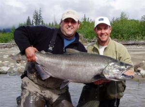 On the left Rob Vodola, middle BIG Chinook (King) Salmon, on the right TOP guide Mike Herzberg